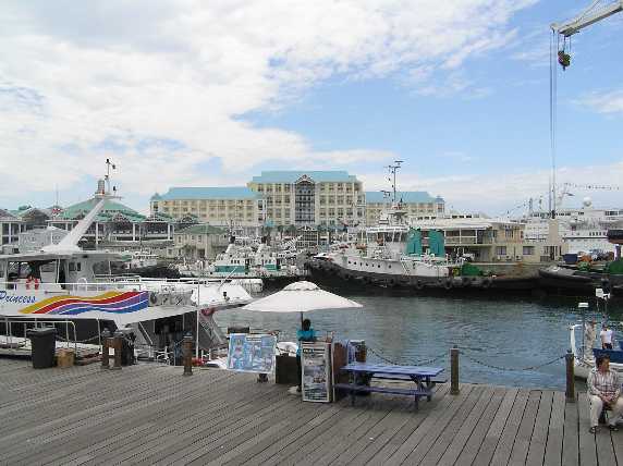 082_CapetownHafen.JPG